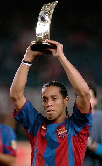 迅速抬高声 迅速抬高声