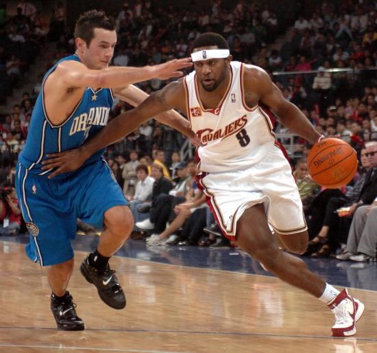 和阿利松将 和阿利松将