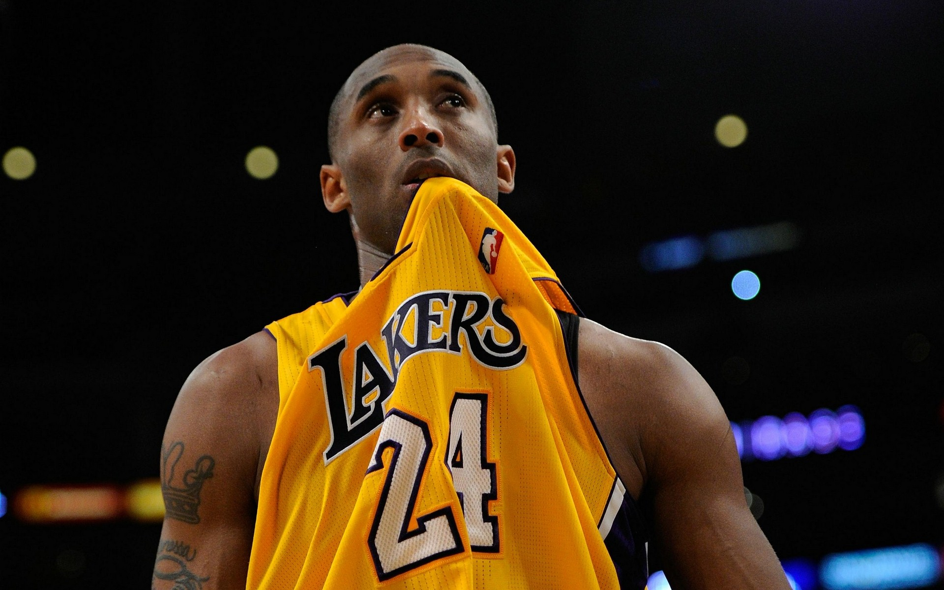 的任意球破 的任意球破